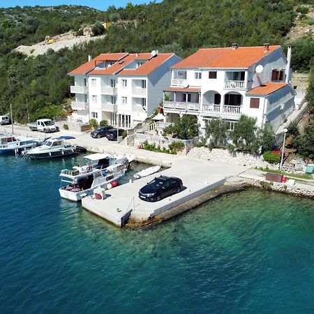 Apartments And Rooms By The Sea Zaglav, Dugi Otok - 8144 Sali  Kültér fotó