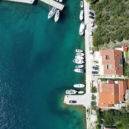 Apartments And Rooms By The Sea Zaglav, Dugi Otok - 8144 Sali  Kültér fotó