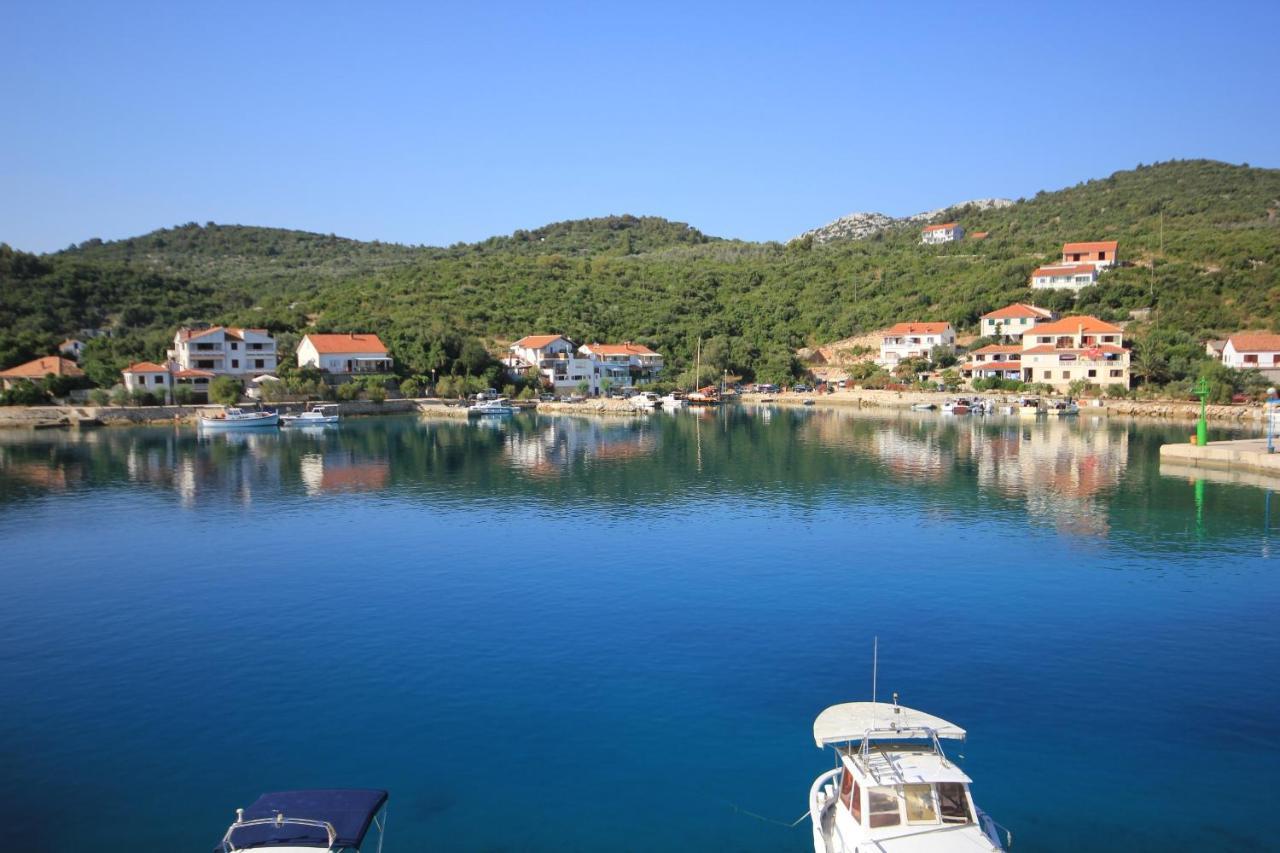 Apartments And Rooms By The Sea Zaglav, Dugi Otok - 8144 Sali  Kültér fotó