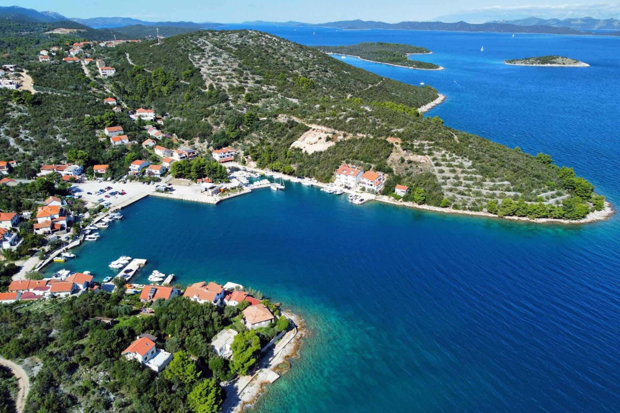 Apartments And Rooms By The Sea Zaglav, Dugi Otok - 8144 Sali  Kültér fotó